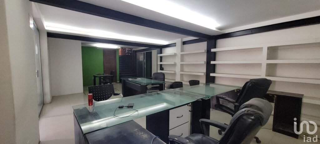 Se rentan oficinas con amplio estacionamiento en Mineral de la Reforma, Pachuca, Hidalgo