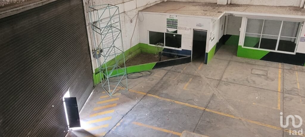 Se renta local en Plaza San Charbel  en la Providencia, Mineral de la Reforma,  Hidalgo.