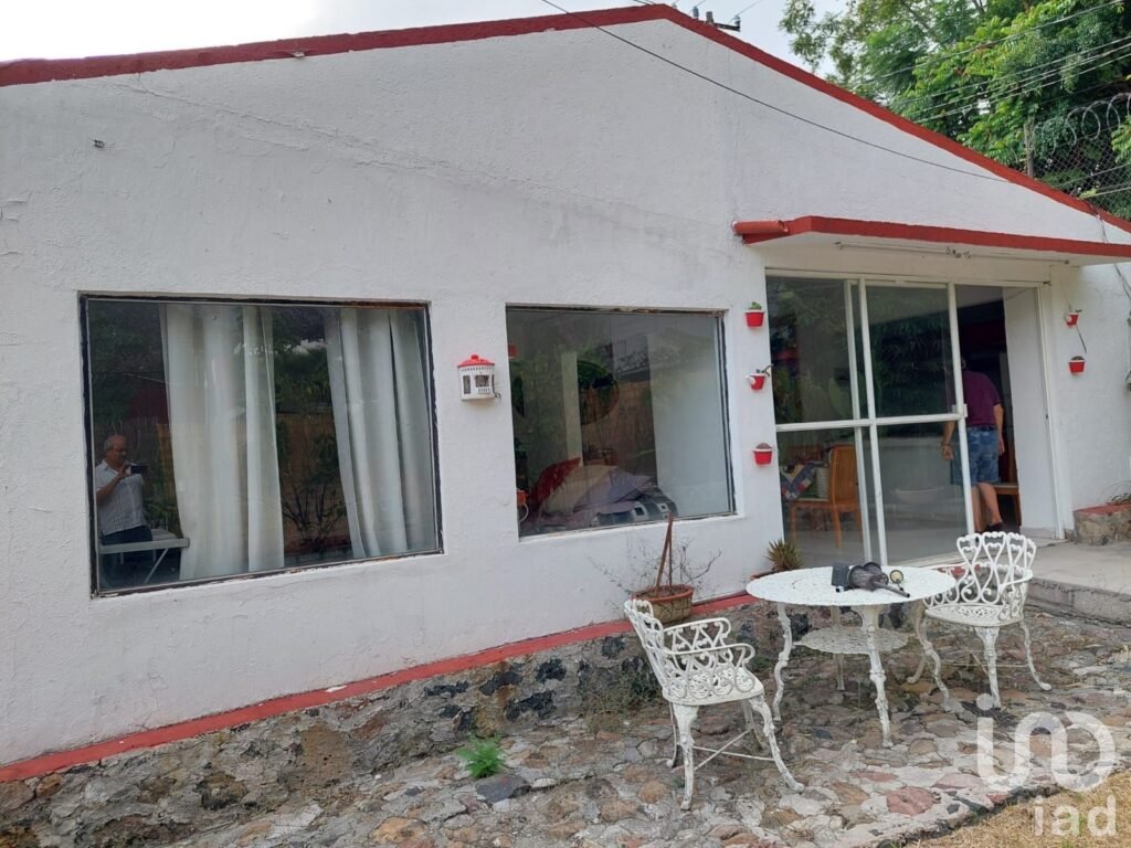 CASA EN VENTA, EN FRACCIONAMIENTO, TEMOACHAN, JIUTEPEC, MORELOS
