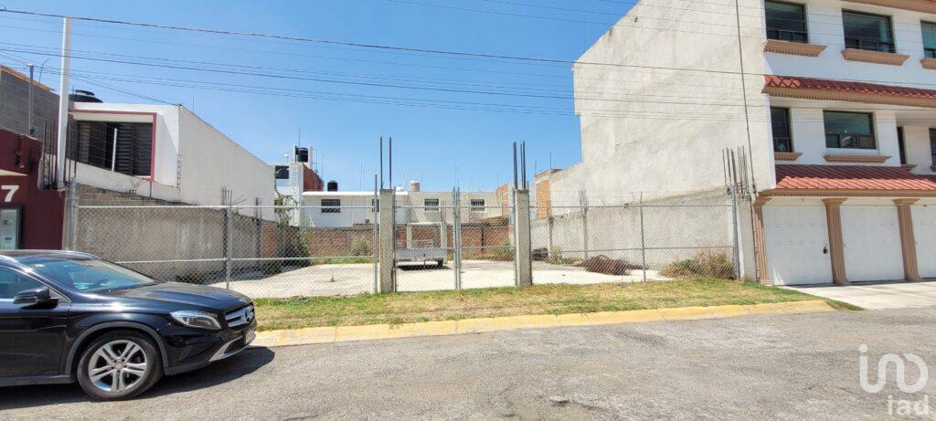 Se vende terreno en la sexta sección de San Javier en Pachuca, Hidalgo.