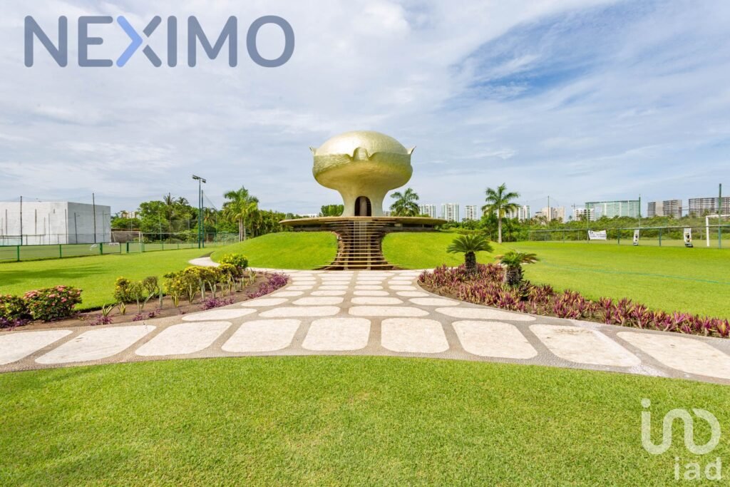 Terreno en Venta privada de Zona Diamante. Acapulco, Guerrero, México.