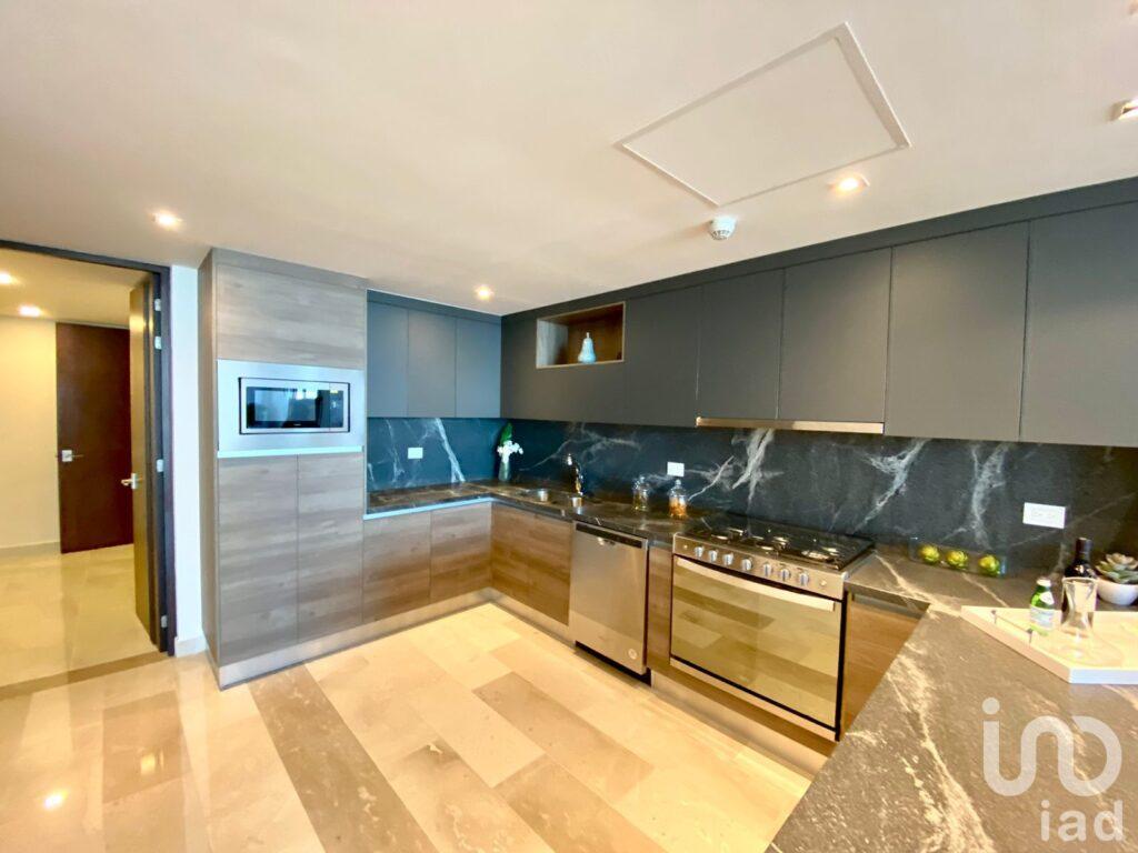 En venta Departamento de Lujo en Puerto Cancun, Quintana Roo.