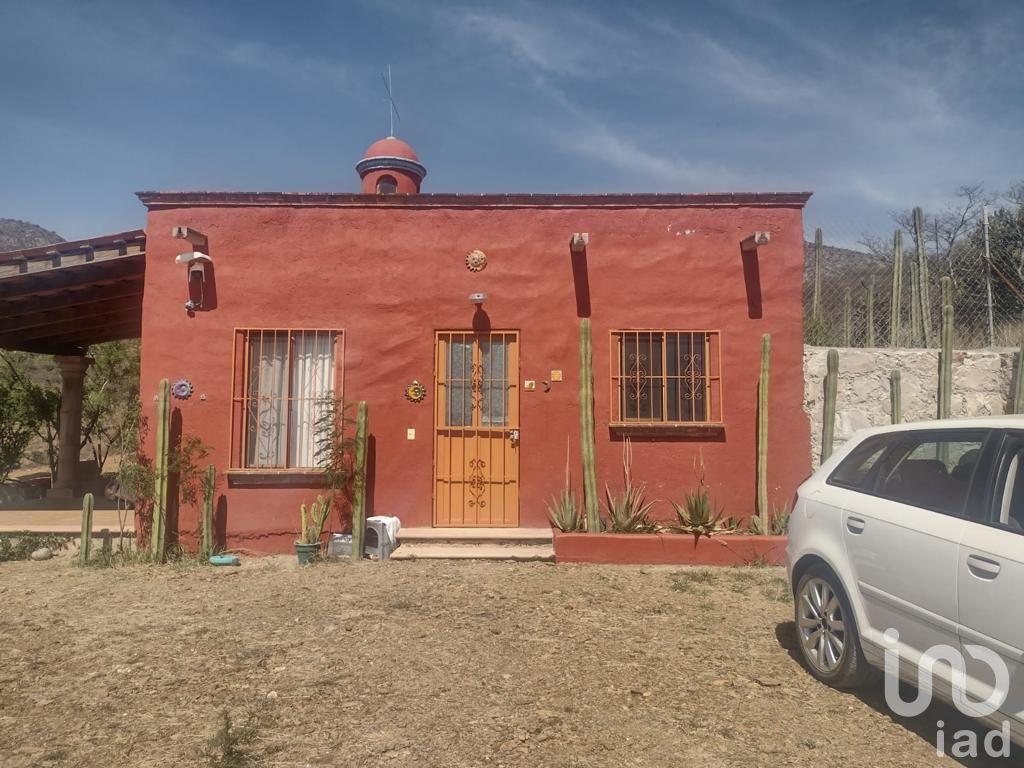 SE RENTA CASA EN PEÑA DE BERNAL
