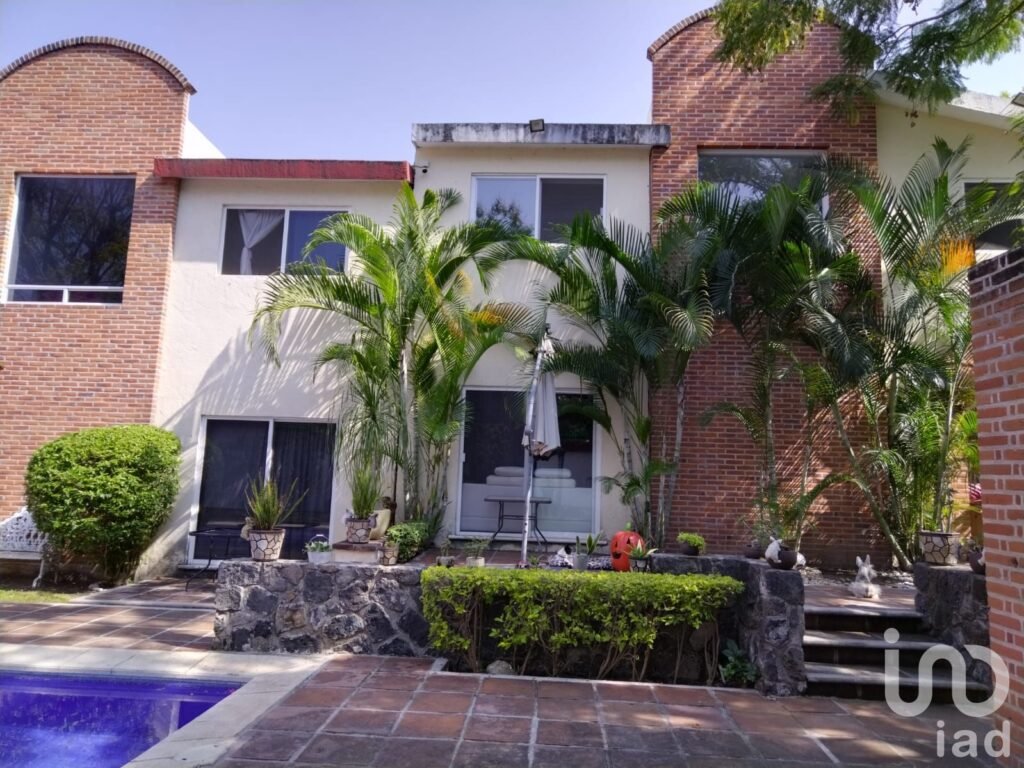 CASA EN RENTA EN JIUTEPEC MORELOS