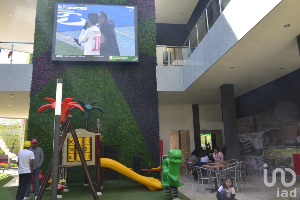 Locales comerciales nivel 2 Plaza Altrea desde 21 m2 a 109  m2