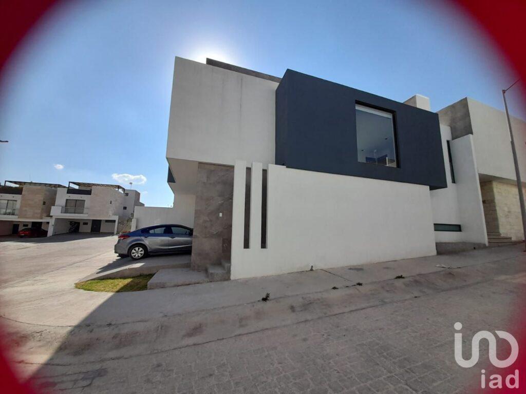 CASA EN VENTA EN FORJA REAL, MEXQUITIC, SAN LUIS POTOSI.