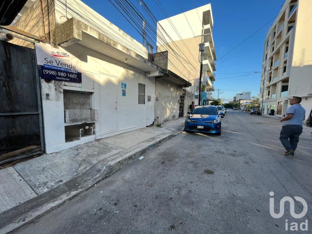 Casa con terreno amplio en Venta, Playa del Carmen
