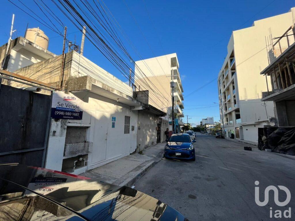 Casa con terreno amplio en Venta, Playa del Carmen