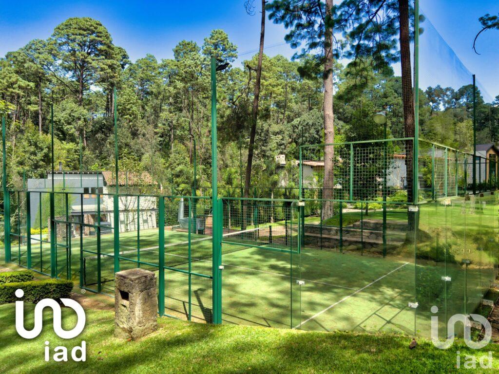 Casa en Venta con vigilancia en Avándaro, Valle de Bravo, Mexico