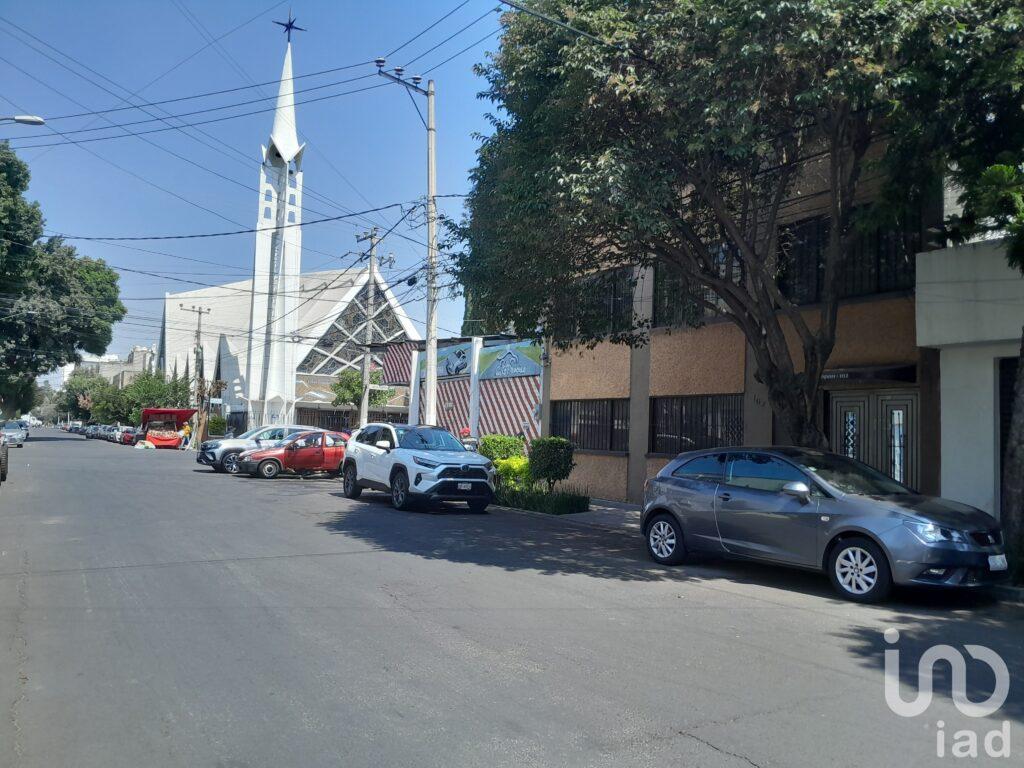 Casa en venta, Ixcateopan, Vértiz Narvarte, Benito Juárez, CDMX.