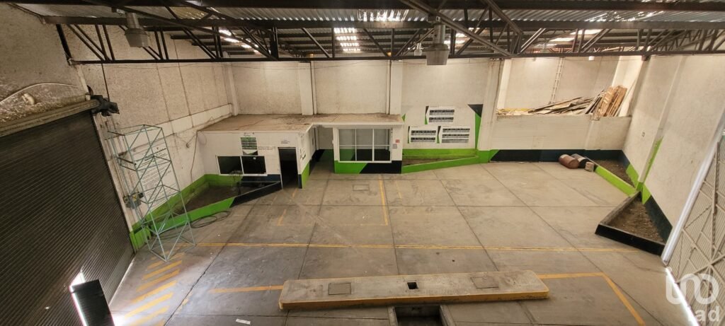 Se renta local en Plaza San Charbel  en la Providencia, Mineral de la Reforma,  Hidalgo.