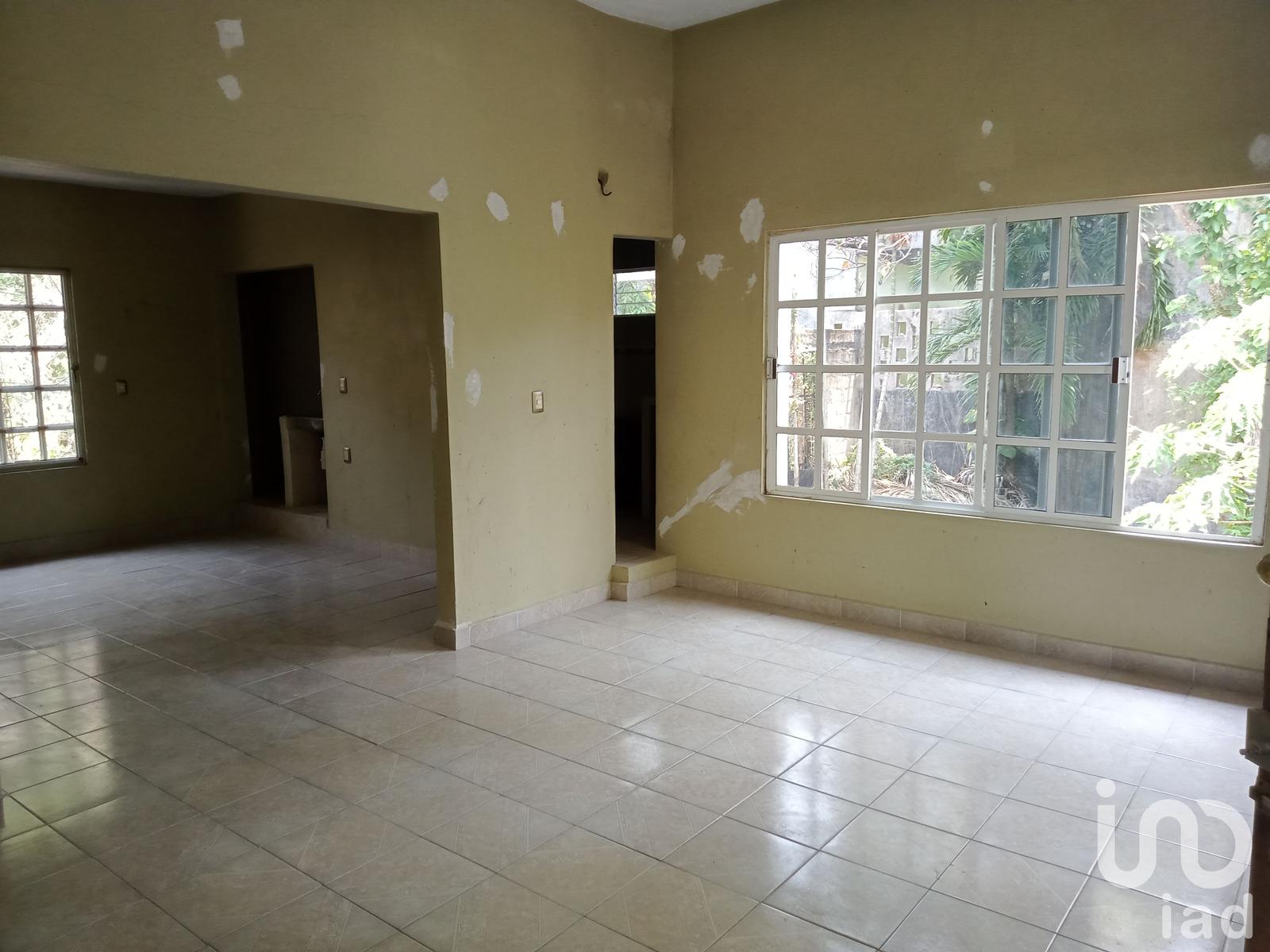 Casa en venta en calle Vicente Guerrero, Centro de Catemaco, Veracruz