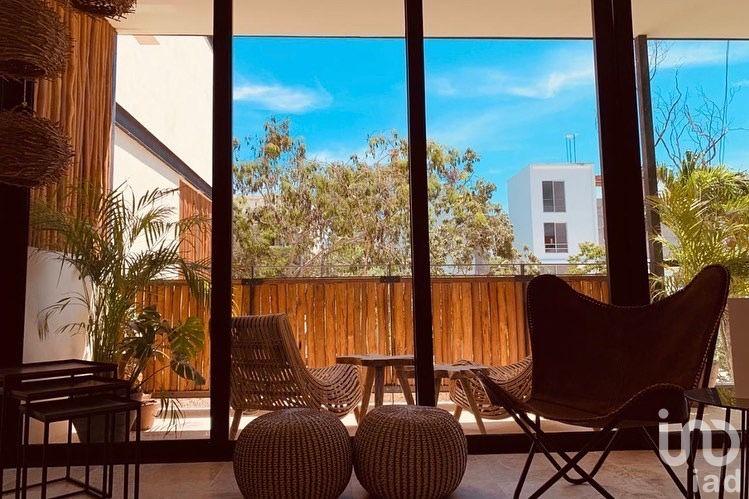 Departamento en venta con 2 recámaras en Tulum, Aldea Zama.