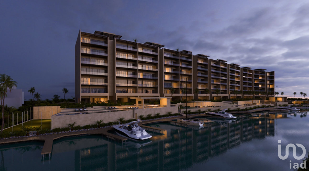 Departamento 4 recamaras en Puerto Cancun a la Venta.