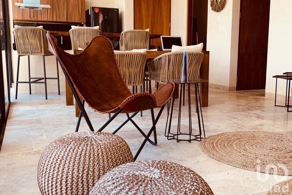 Departamento en venta con 2 recámaras en Tulum, Aldea Zama.