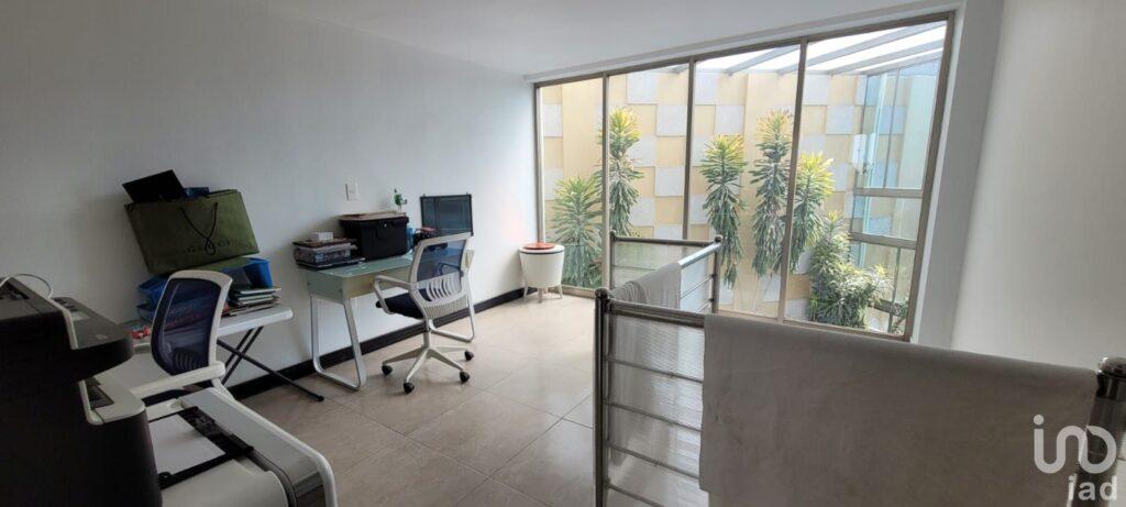 Se vende casa con Alberca en el Club de Golf, Pachuca, Hidalgo.