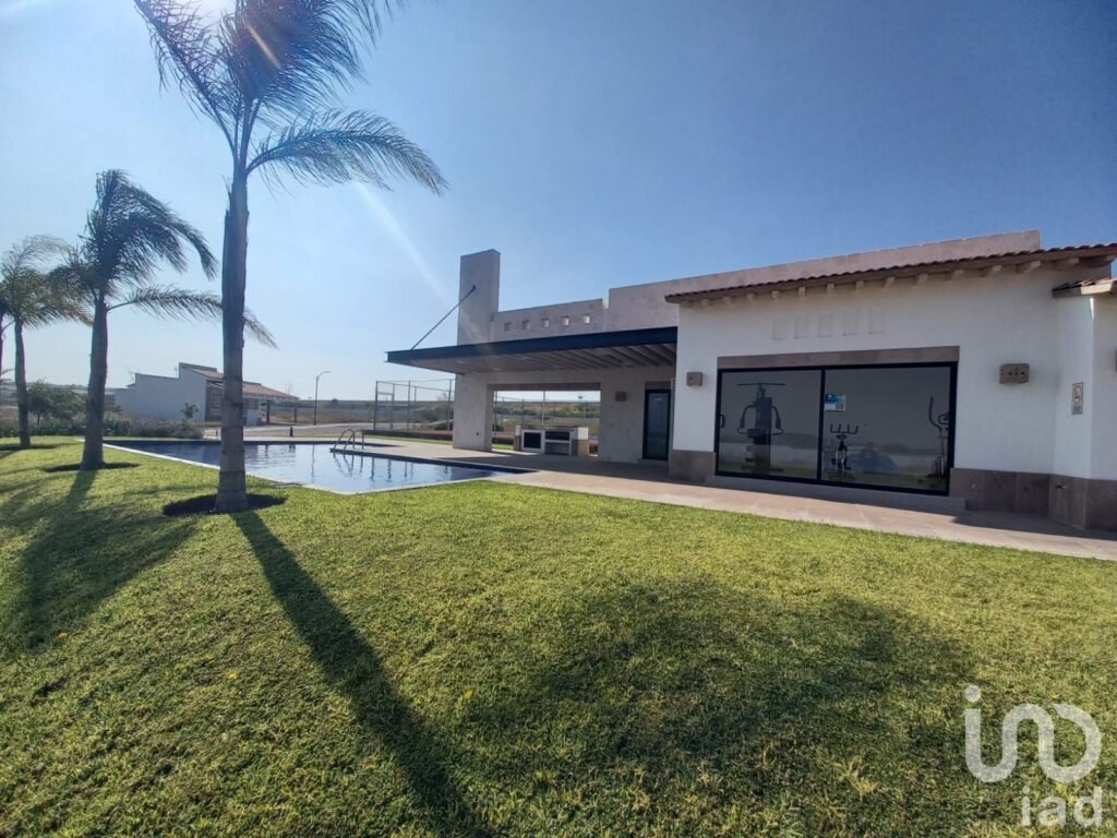 Terreno en venta en Ciudad Maderas Sur 1