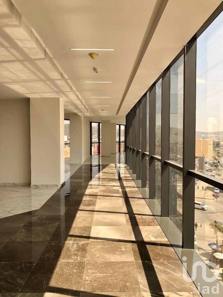 OFICINA EN RENTA. TORRE PLETORA. ZONA PLATEADA,PACHUCA, HIDALGO