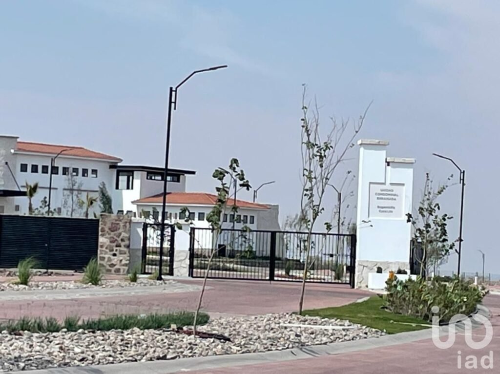 Terreno en Venta en Ciudad Maderas Corregidora