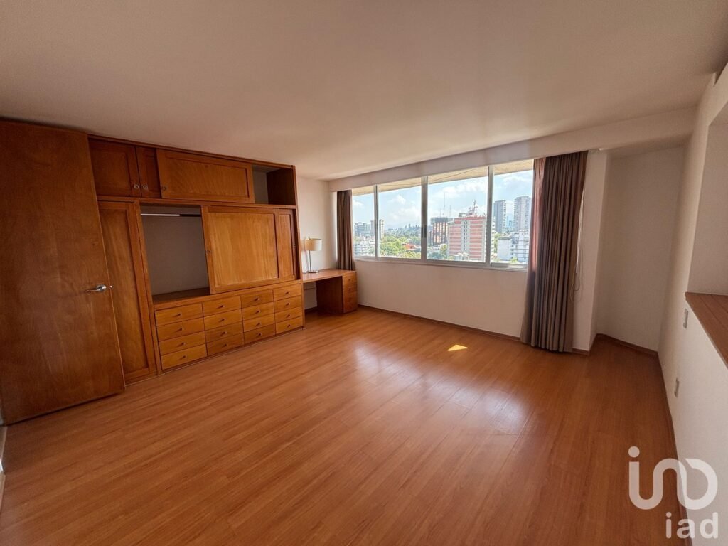Se renta PH con terraza en Lamartine  sección V Polanco