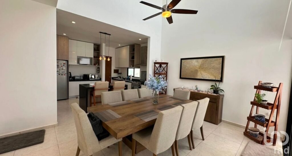 Casa en venta en Cholul, Mérida, Yucatán.