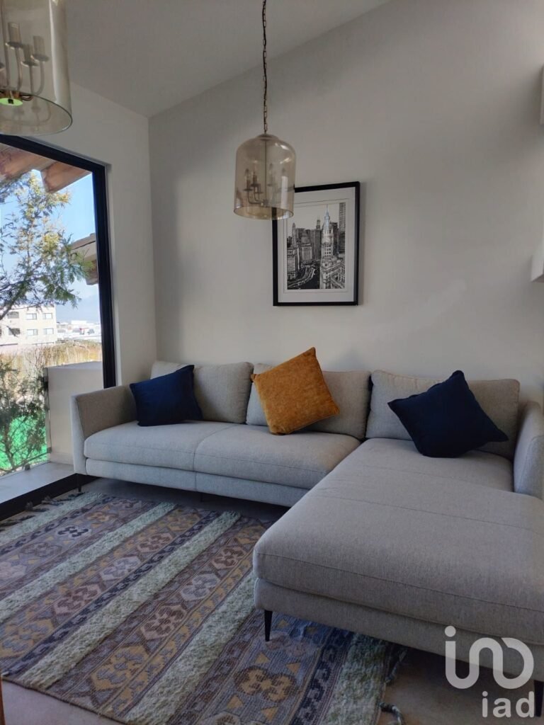 CASA NUEVA CON ROOFGARDEN Y AMENIDADES DE LUJO EN ZIBATA