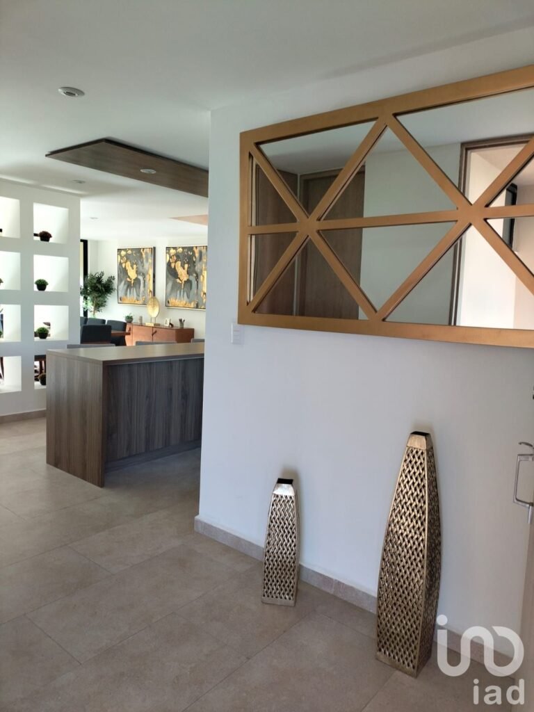 CASA NUEVA CON ROOFGARDEN Y AMENIDADES DE LUJO EN ZIBATA