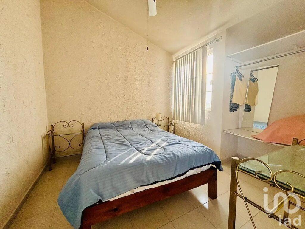 Casa con alberca privada y seguridad en Arroyos de Xochitepec