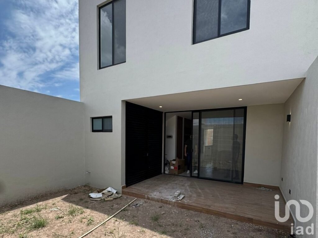 Casa con Jardín en Venta en Vilanova Residencial, Santa Mónica, Aguascalientes