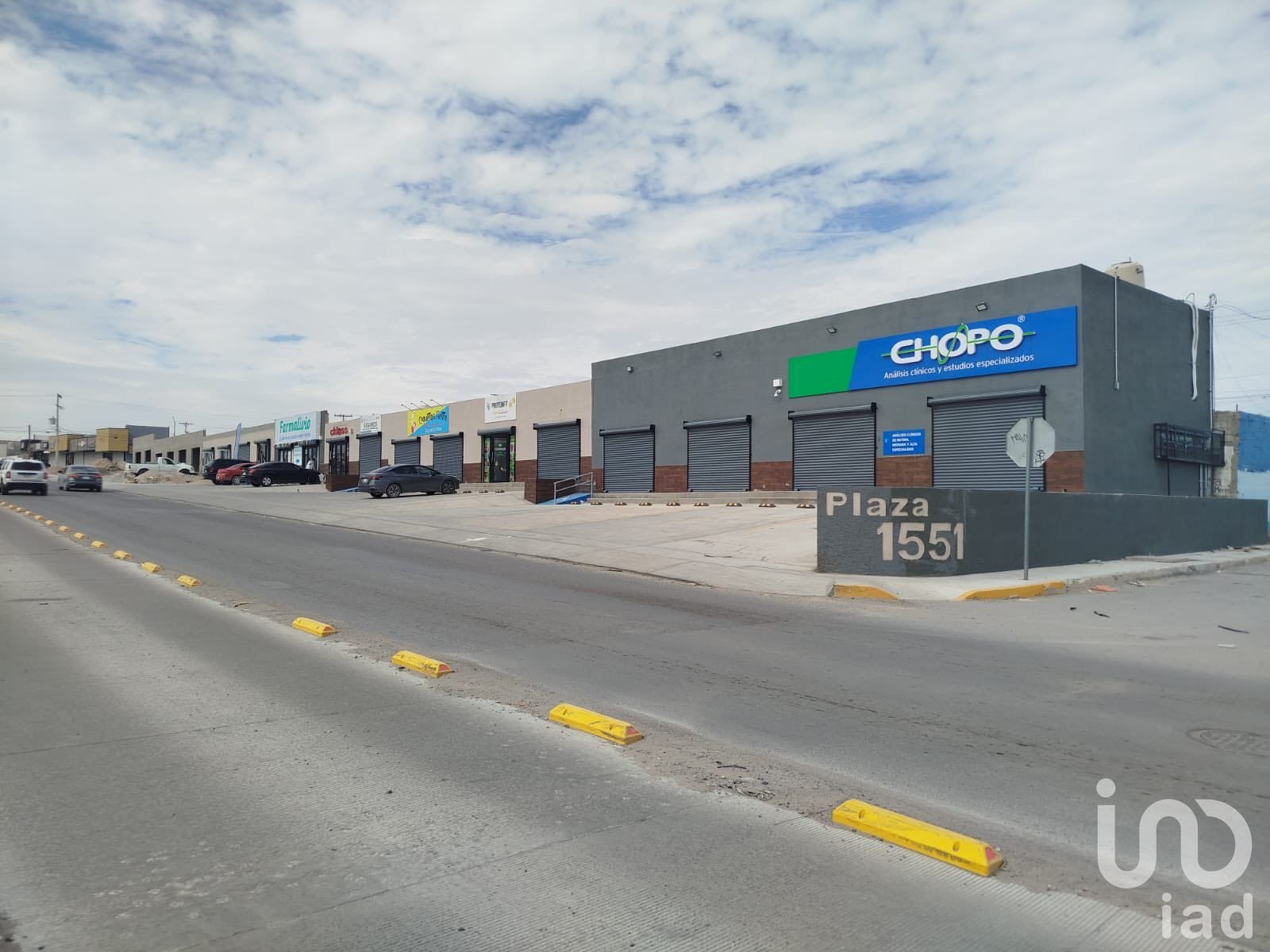 LOCALES EN RENTA POR MI PLAZA LIBRAMIENTO HENEQUEN Y BLVD ZARAGOZA LOCALES EN RENTA POR MI PLAZA LIBRAMIENTO HENEQUEN Y BLVD ZARAGOZA