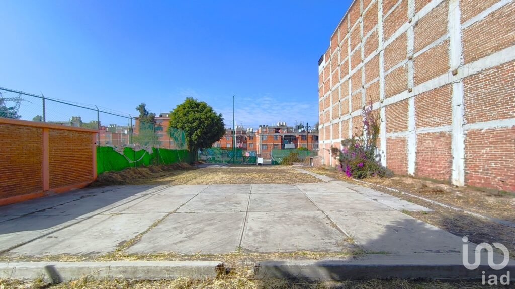 Terreno Comercial 541m2 en Centro Urbano Izcalli - Oportunidad