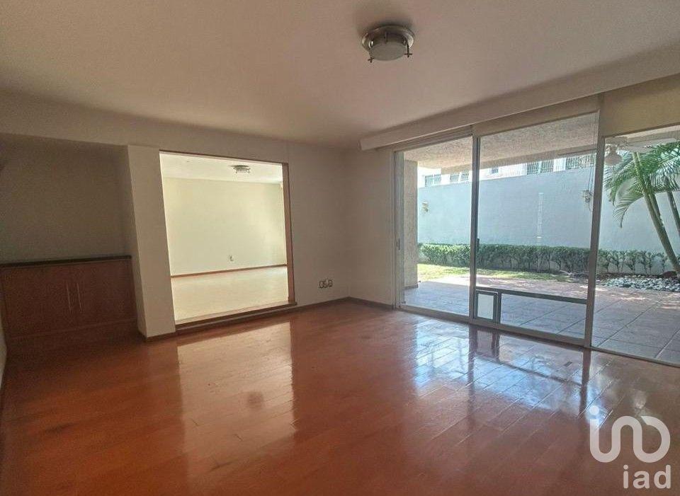 Casa en Venta en Virreyes Residencial, Zapopan, Jalisco.