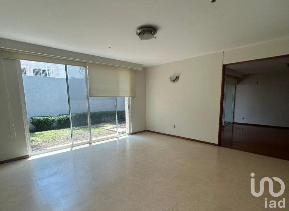 Casa en Venta en Virreyes Residencial, Zapopan, Jalisco.
