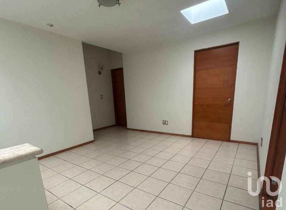 Casa en Venta en Virreyes Residencial, Zapopan, Jalisco.