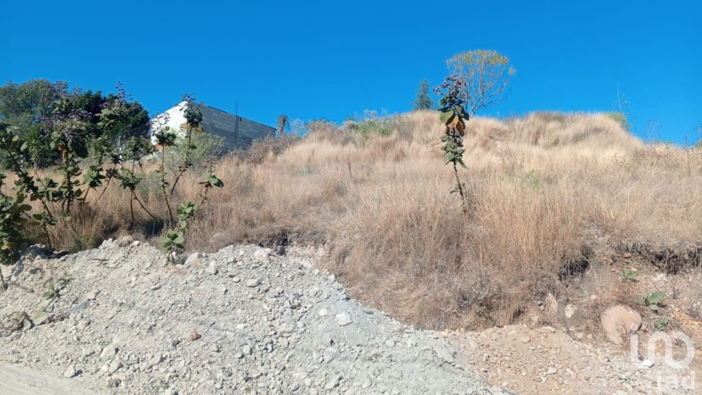 Terreno en Venta, A un Costado de la Lateral Atlixcáyotl
