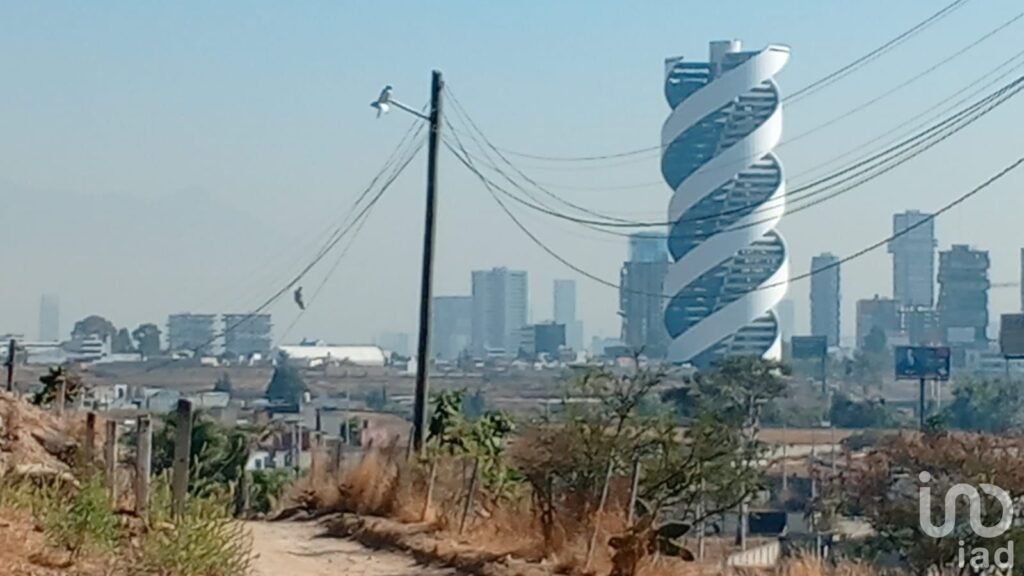 Terreno en Venta, A un Costado de la Lateral Atlixcáyotl