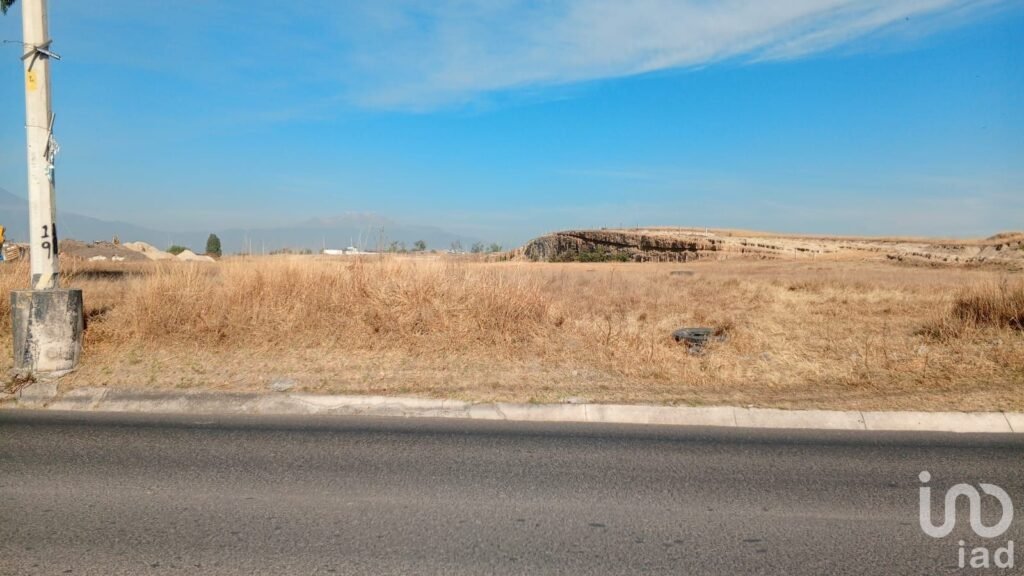 Terreno en Venta, en la Entrada de Santa Clara Ocoyucan