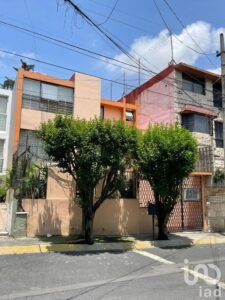Casa venta fuentes de satelite