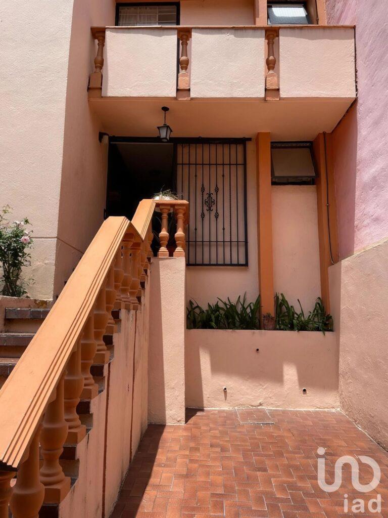 Casa venta fuentes de satelite