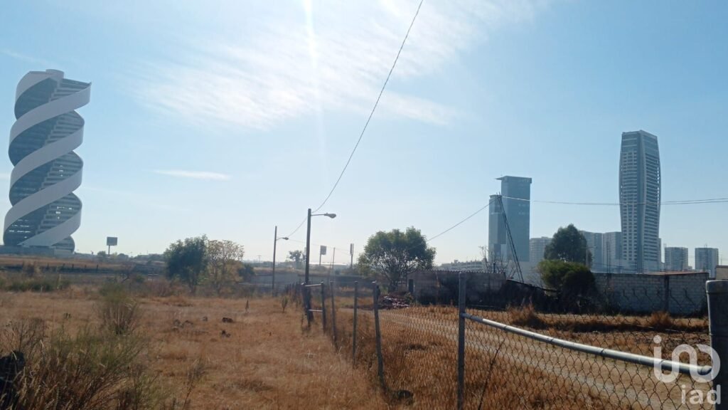 Terreno en Venta, en San Antonio Cacalotepec, Cerca de Sonata