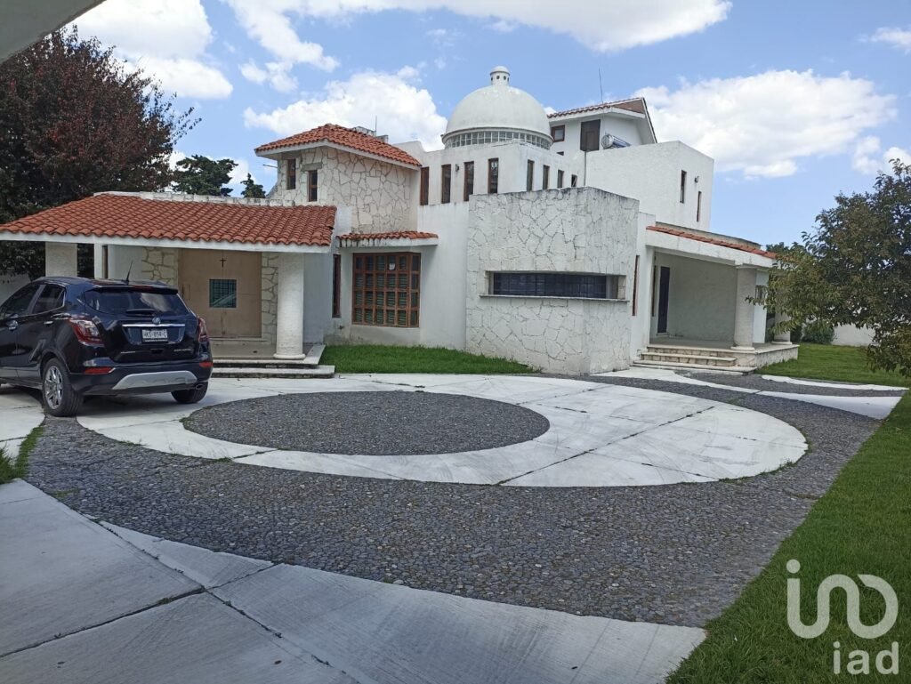 Hermosa casa con uso de suelo mixto