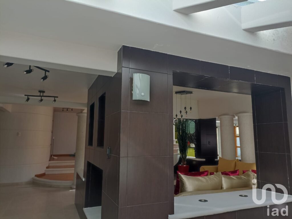 Hermosa casa con uso de suelo mixto