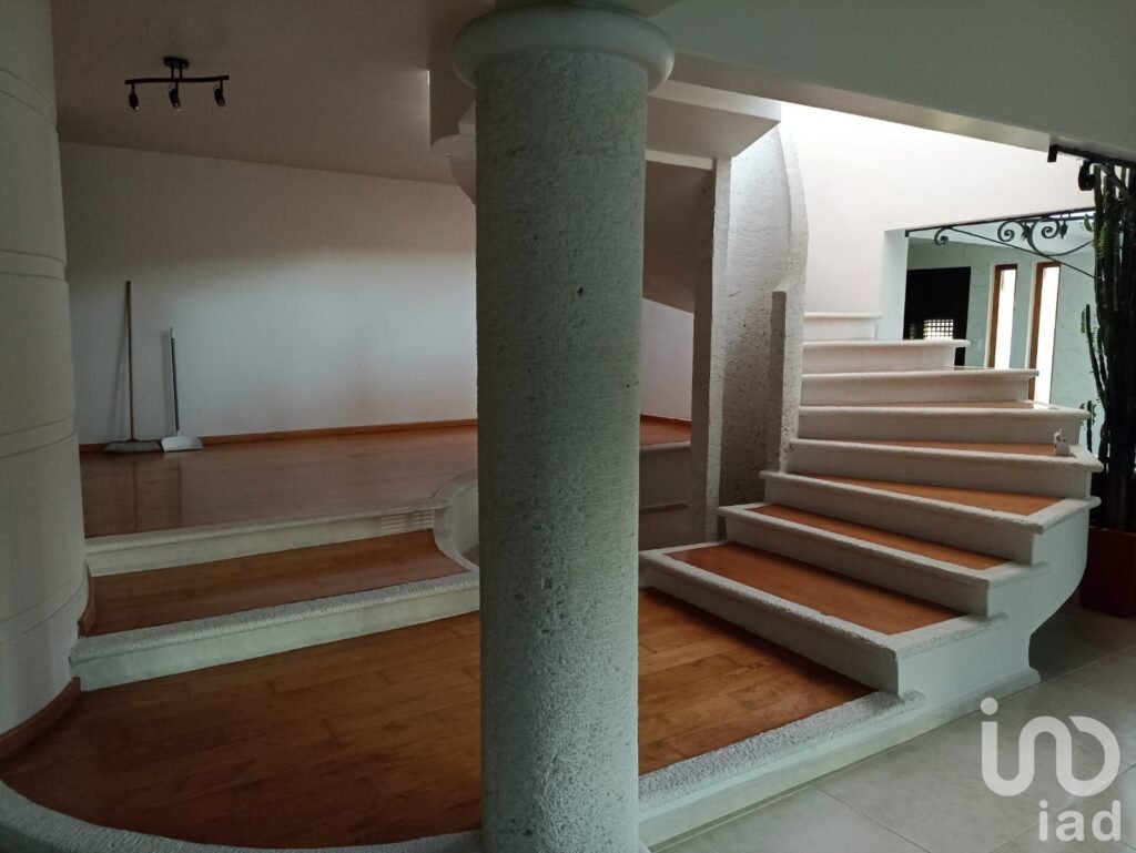 Hermosa casa con uso de suelo mixto