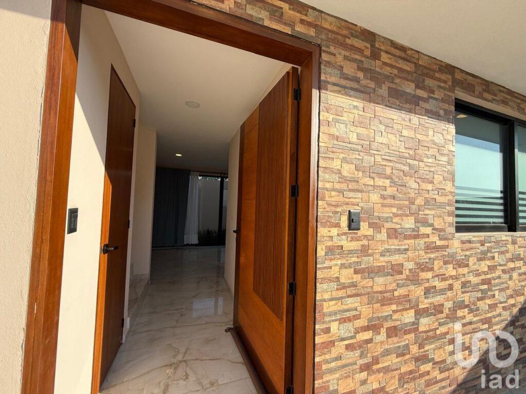 VENTA DE CASA NUEVA ZONA STA MARIA XIXITLA, CERCA DE ZEREZOTLA