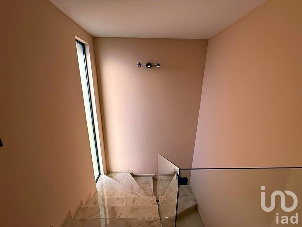 VENTA DE CASA NUEVA CON ACABADOS PREMIUM A TRES MINUTOS DE ZEREZOTLA