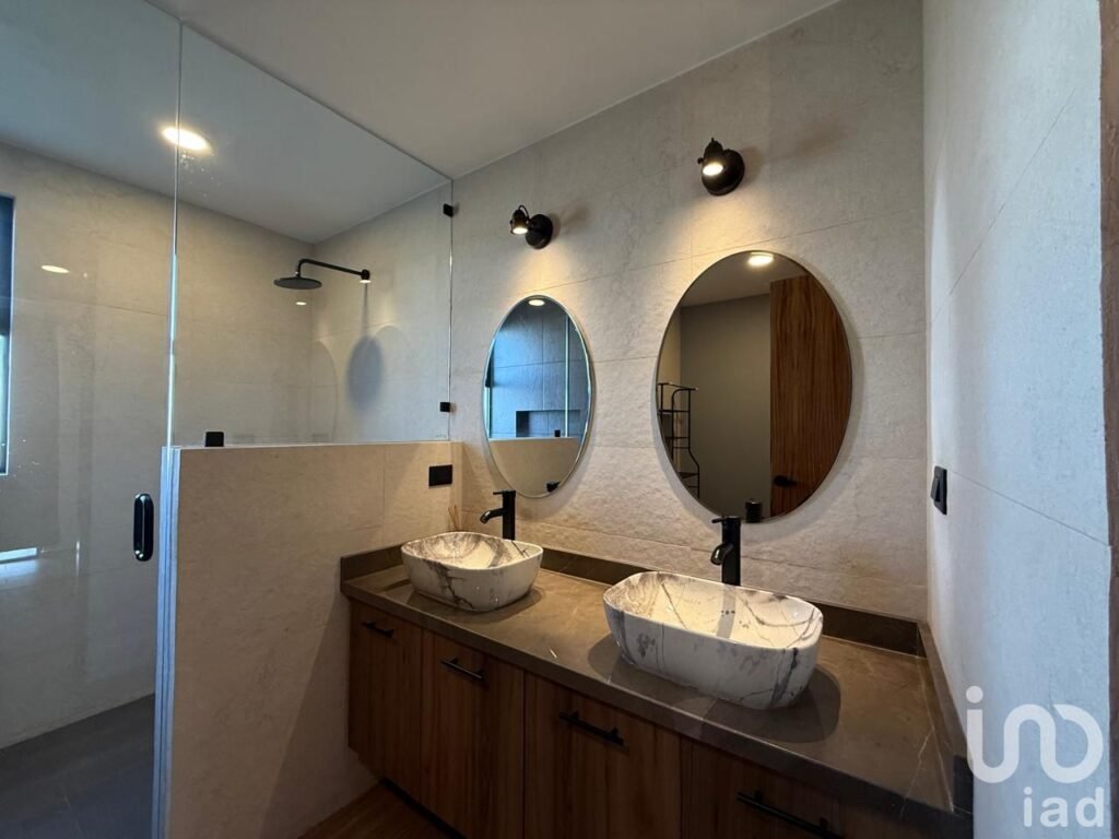 VENTA DE CASA NUEVA CON ACABADOS PREMIUM A TRES MINUTOS DE ZEREZOTLA
