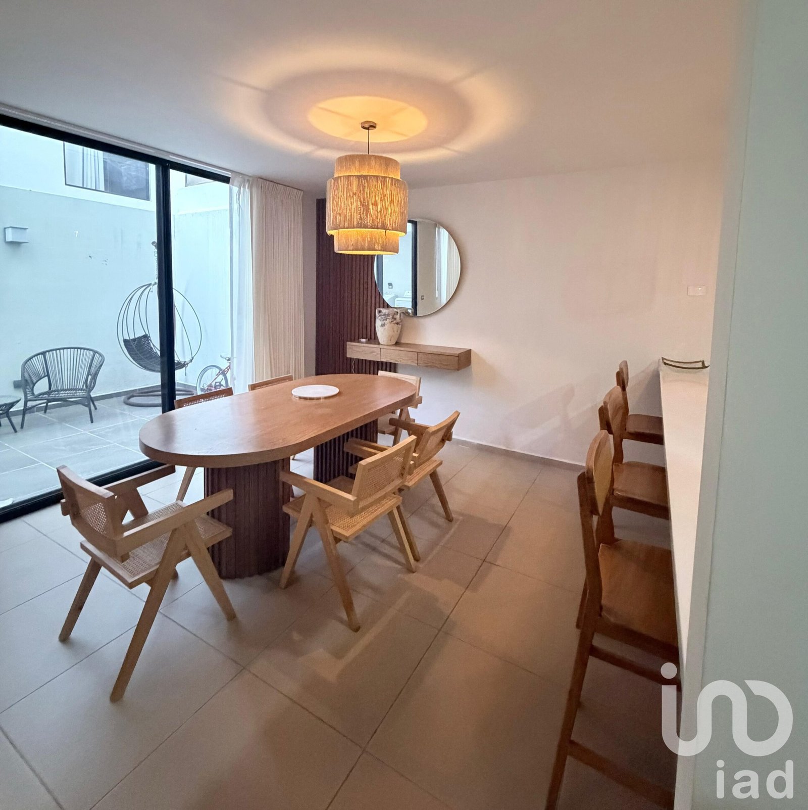 RENTA CASA SUR DE LA CIUDAD CON EXCELENTE DECORACION