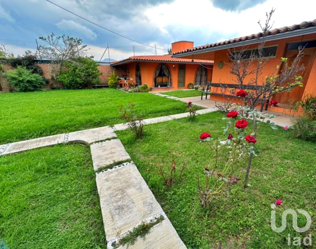 Casa cerca de tulancingo en santiago