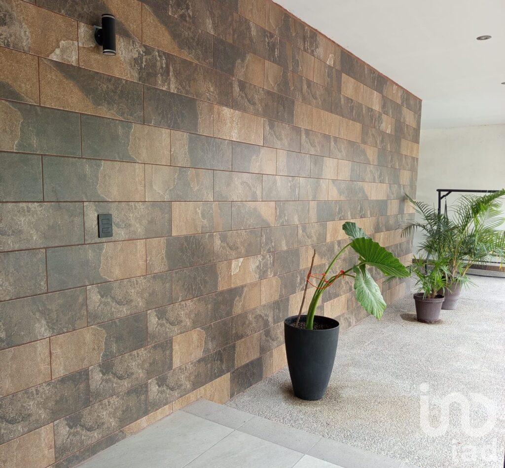 CASA EN VENTA EN ALQUERIA DE POZOS, SAN LUIS POTOSI (CON ESTANCIA PARA VISITAS)