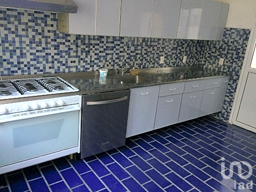 Casa en Renta Col. Irrigación 4R, 2B, 1E, 1Terraza. $55,000